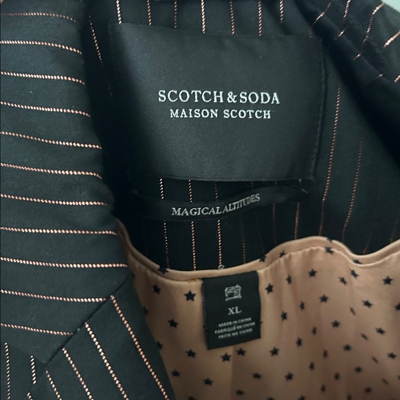 Scotch‎ & Soda Black and Gold Pinstripe Blazer - Picture 3 of 4